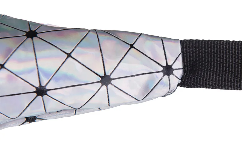 39463-holographic-triangle-006_01