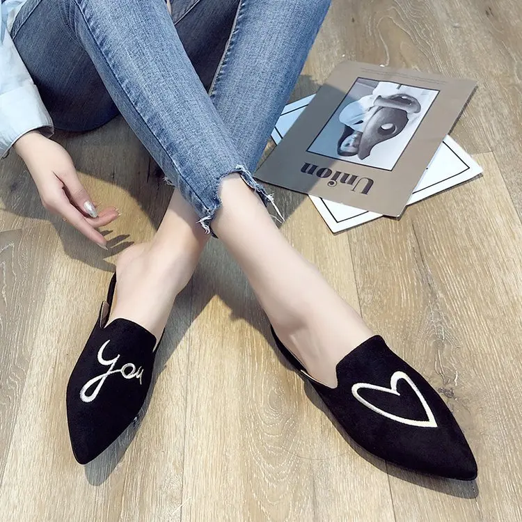 

EOEODOIT 2019 Spring Slippers Pumps Low Square Heel Pointed Toe Embroidery Love Mules Women Casual Slides Drags Summer Sandals