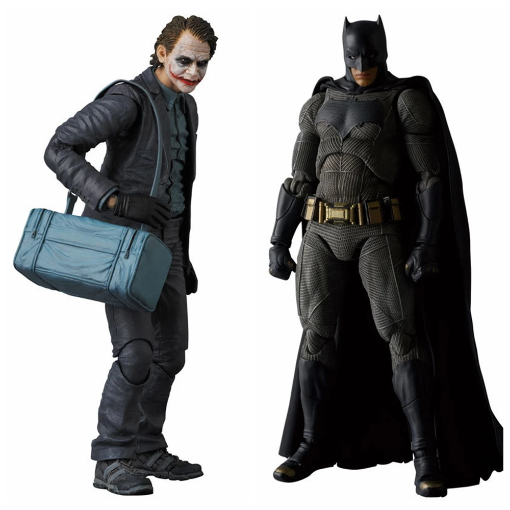 

16cm DC Comics The Joker Bank Robber Ver VS Batman MAFEX Action Figure Toy Doll Brinquedos Figurals Gift