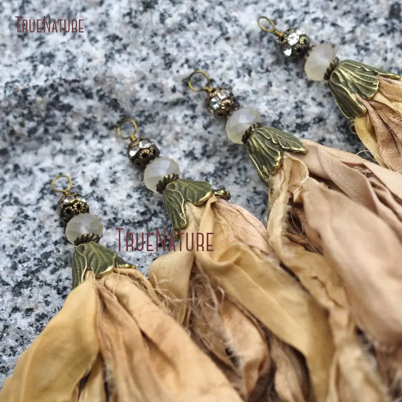 20171206-PM8974- Electroplating Bronze Color Papaya Whip Sari Silk Tassel Pendant_11