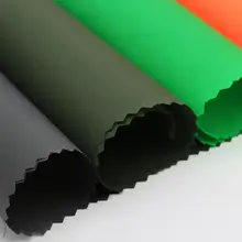 210 T Тройная решетка 70D вниз ткань с pu-покрытием пятно 30-цветная нейлоновая водонепроницаемая ткань