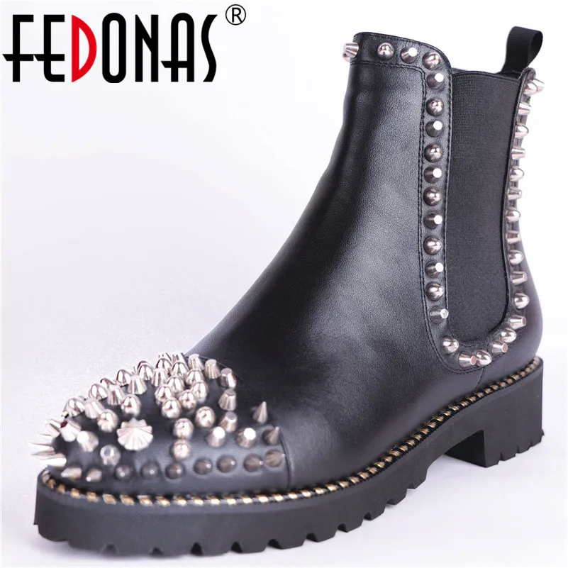 

FEDONAS New Brand Women Rivets Motorcycle Boots High Heels Genuine Leather Short Basic Boots Winter New Snow Shoes Woman