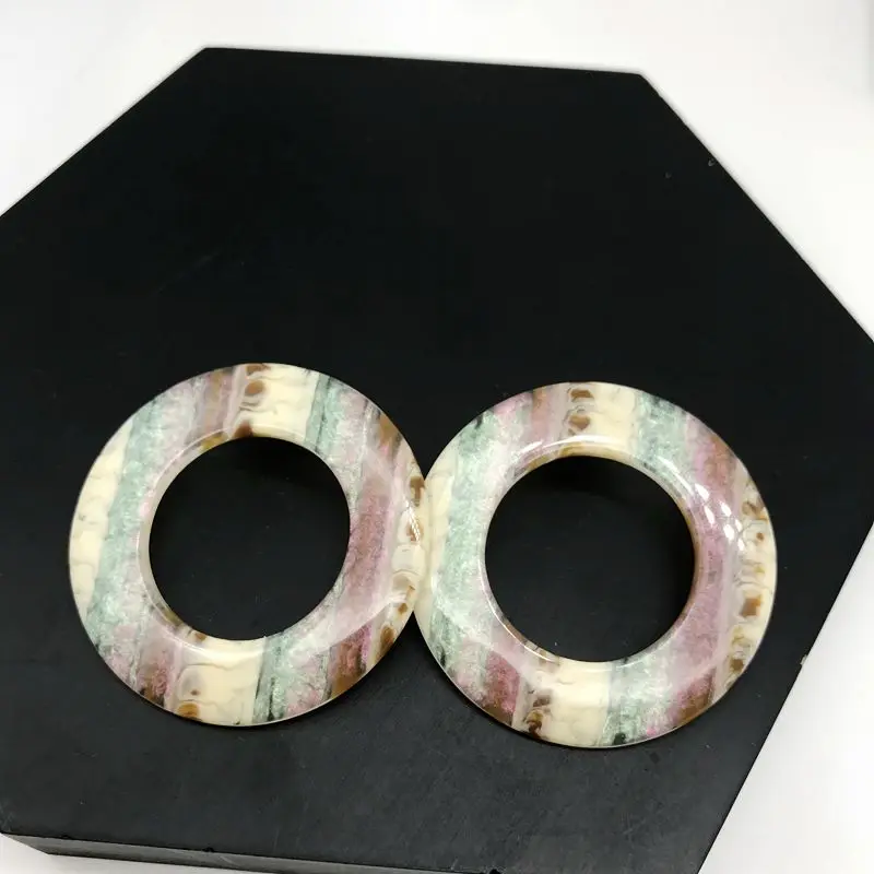 

Free Shipping Mixed Gradient Color Round Fashion Popular Stud Earring