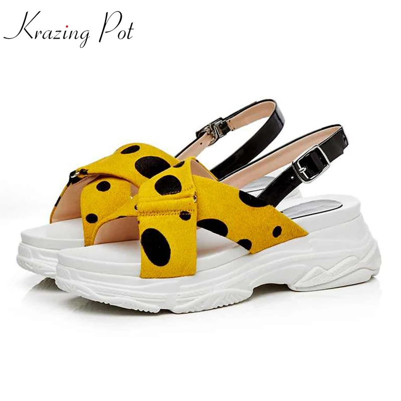 

Krazing Pot dot pattern horsehair streetwear buckle straps open toe British school wedges gladiator cozy platform sandals L59