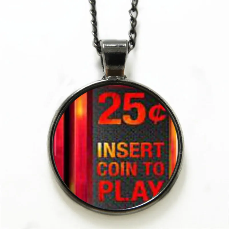 10PCS Video Game necklace 25 Insert Coin to Play Art necklace faishon