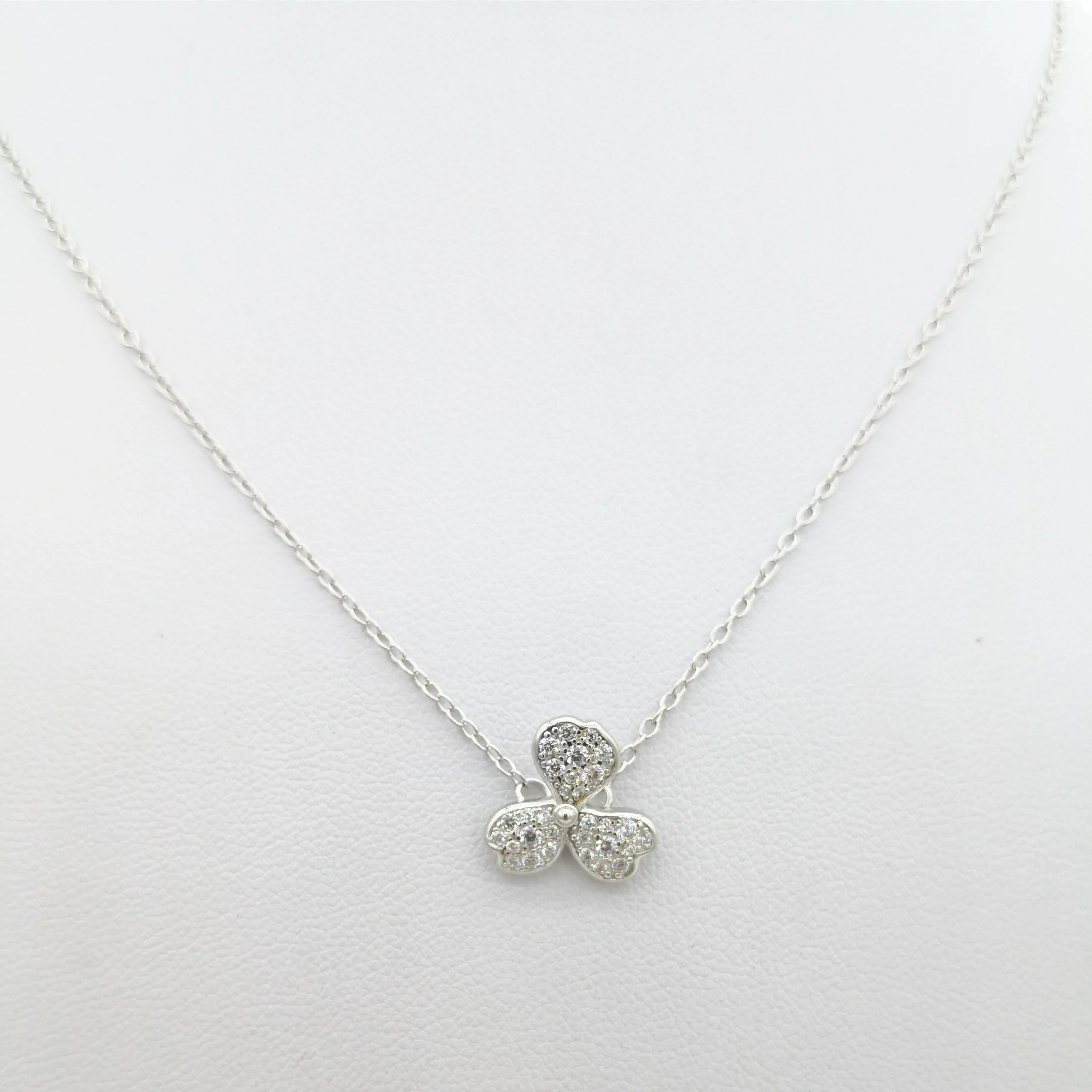 

TIFF Real 925 Sterling Silver Women's Necklace Pendant Shamrock Jewelry Zircon Inlay European and American Style Holiday Gift