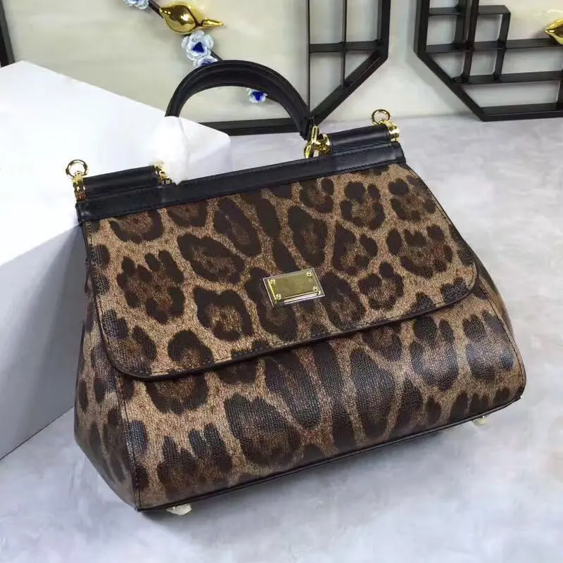 

New Leopard Printed Head Layer Cattle Leather Recreational Single Shoulder Slant Hand-held Envelope Mini-bag in 2019