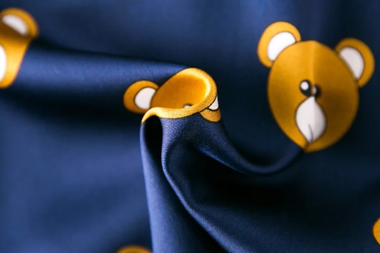 Новые детские пижамы для девочек Наборы для ухода за кожей одежда с изображением мишки Пижама детская пижама Infantil пижамы Домашняя одежда для маленьких мальчиков шелковые пижамы От 2 до 7 лет