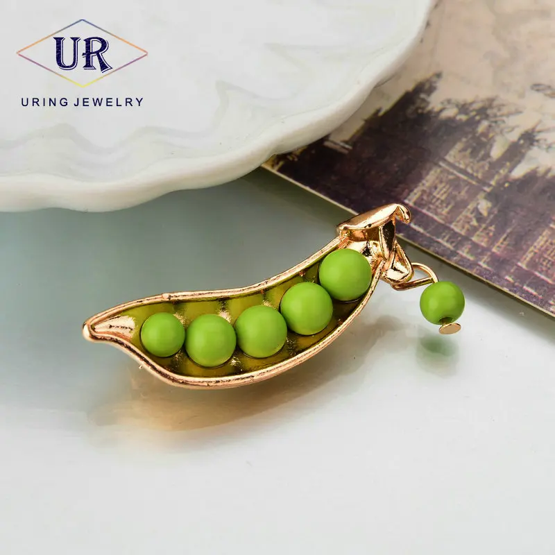 

Fashion Good Collocation Pea Pinch Brooches For Women Girl Gold-Color Shell Green Bead Silk Scarves Accessories KB019