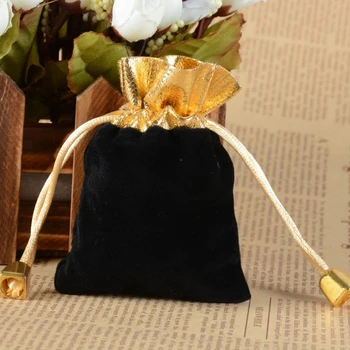 

50pcs/lot Velvet Gift Bag 7x9cm jewlelry Drawstring Pouches Birthday Party Wedding Favor Supplies free shipping