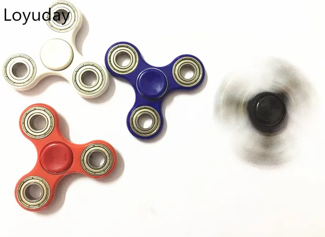Новый Ручной Счетчик Треугольник EDC Tri-Непоседа Spinner Spinner Игрушки Для Аутизма и СДВГ Увеличить Фокус Держать Руки Заняты 4 ЦВЕТ