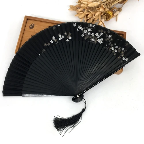 10 шт бамбуковый веер ткань с геометрическим узором Складной вентилятор с Подарочная сумка для одежды Decoracion Fiestas - Цвет: 4
