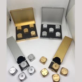 

Color Dices Aluminium Alloy Dies Heavy Solid Metal Playing Copper Tool Game Camping Poker Dice Set With Case