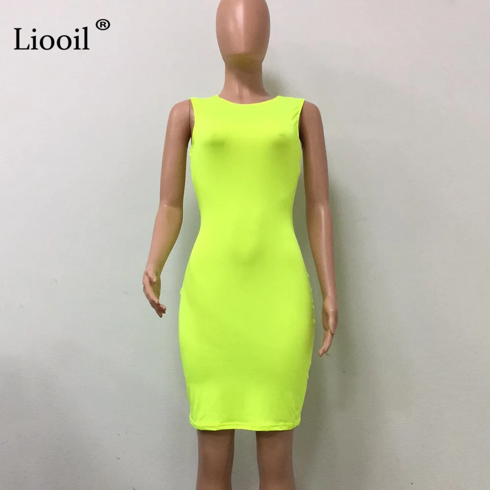 Liooil неоновое зеленое сексуальное облегающее мини-платье женская одежда модное черно-белое летнее платье на бретелях с круглым вырезом повседневные короткие платья