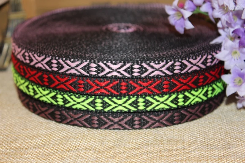 Жаккардовая лента в этническом стиле с геометрическим рисунком | Дом и сад