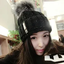 The letter B Winter Youth Female tide South Korea knitting wool turtleneck cap thickened ear all-match students. M218