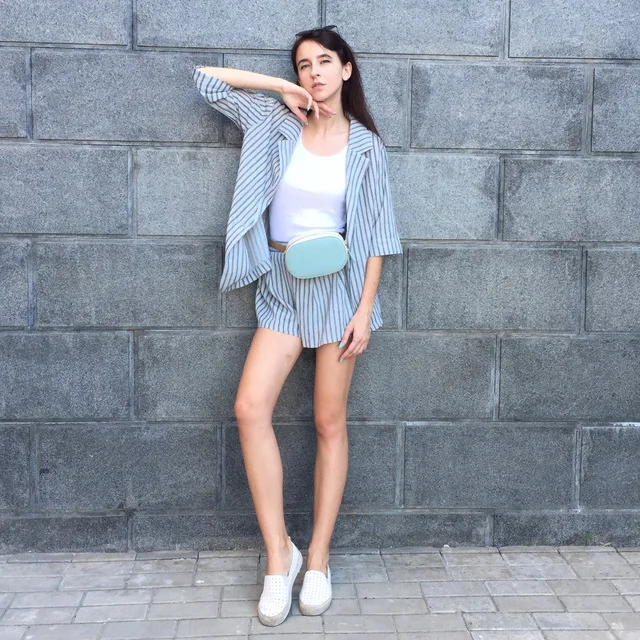 2018 Korean Version Summer Thin Lace Waist Shorts Fashion Two Pcs Strip Jacket And Pants Women Suit