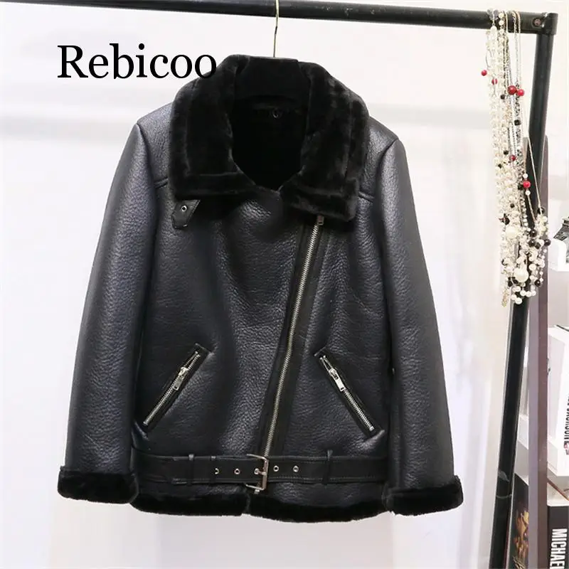 Retro New Lapel and Velvet Padded Fur One Coat Warm Fashion PU Leather Lamb Hair Motorcycle Clothing Bomber Jacket
