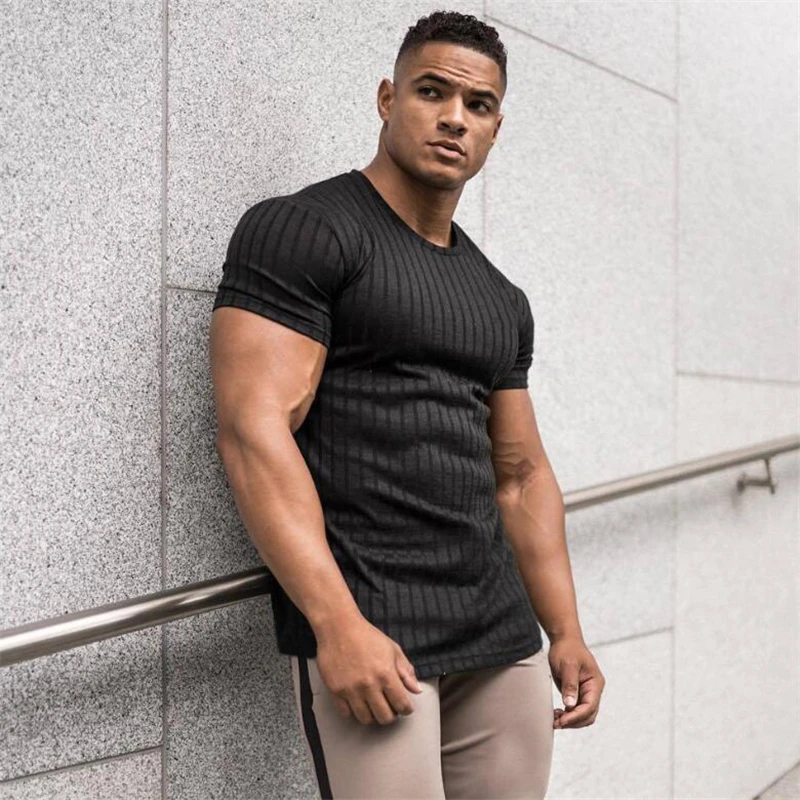 Мужская футболка для фитнеса Muscleguys тонкая повседневная трикотажная с круглым