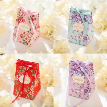 

40pcs European Style Pink / Blue / Purple / Red Wedding Favors Candy Boxes Gifts Box Bomboniera Chocolate Paper Box + Ribbons