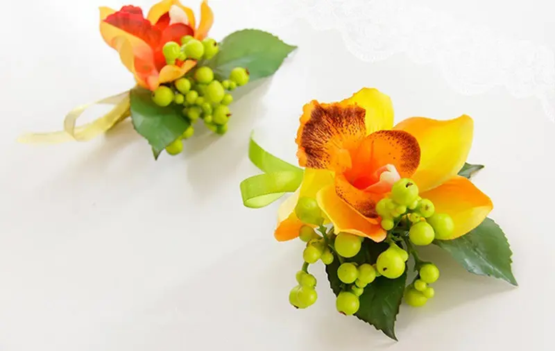 6-boutonniere