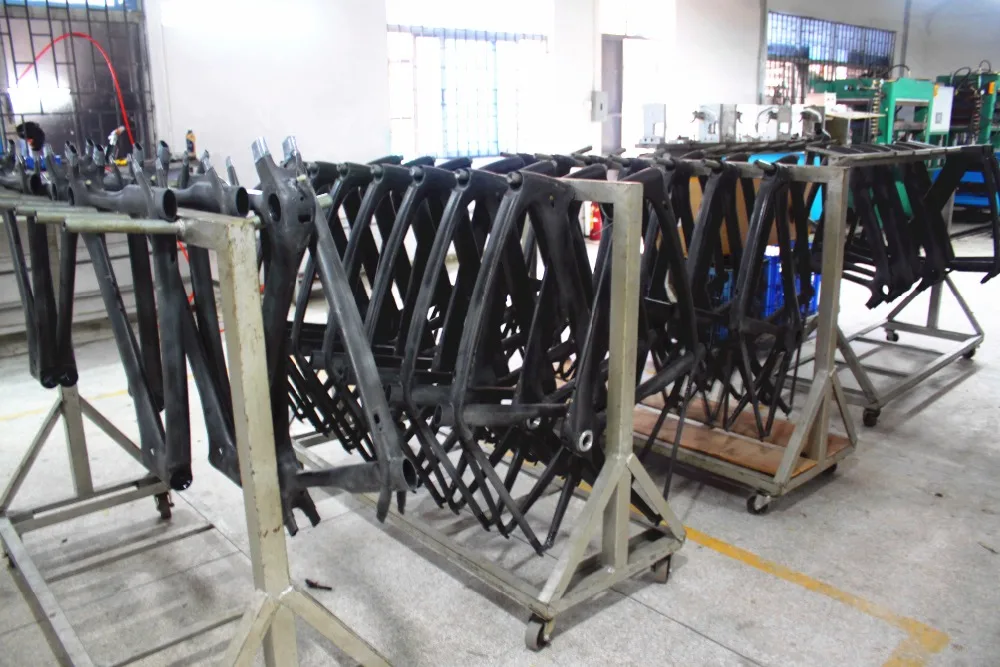 Flash Deal 2019 M05 Newest carbon mtb Frame 29er 27.5er 15 17 19 BSA BB30 Tapered Mountain Bike Frame 2 Year 35 Flash Deal 2019 M05 Newest carbon mtb Frame 29er 27.5er 15 17 19 BSA BB30 Tapered Mountain Bike Frame 2 Year 35