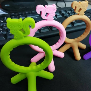 

Baby Teethers Cut Cat Pendant Necklace Accessory BPA Free Silicone Teether Chew Charms Newborn Baby Teething Toys