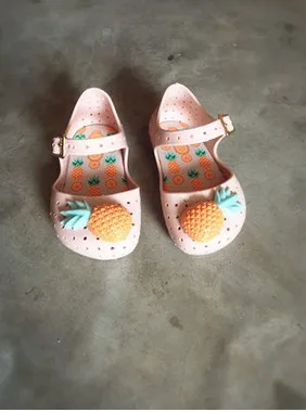 Мини-сандалии для девочек; коллекция года; Лидер продаж; простые резиновые сапоги; летняя детская обувь для малышей с рисунком ананаса; zapatos - Цвет: Розовый
