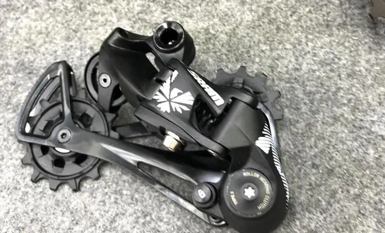 360-111184953