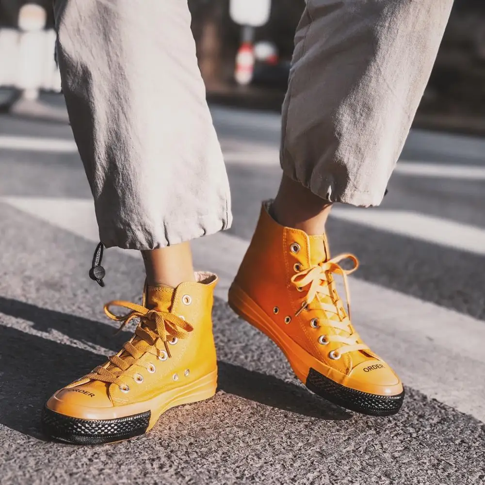 

Men Unisex Canvas Fashion Women Plus Shoes Casual Skateboard Shoes Flats 2019 Summer High-Top Lace-Up Femme