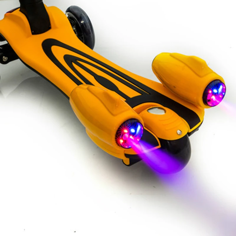 Kids kick scooter new model LED light rocket shape charging spray PU 3 wheel LED outdoor sports bodybuilding spray scooter