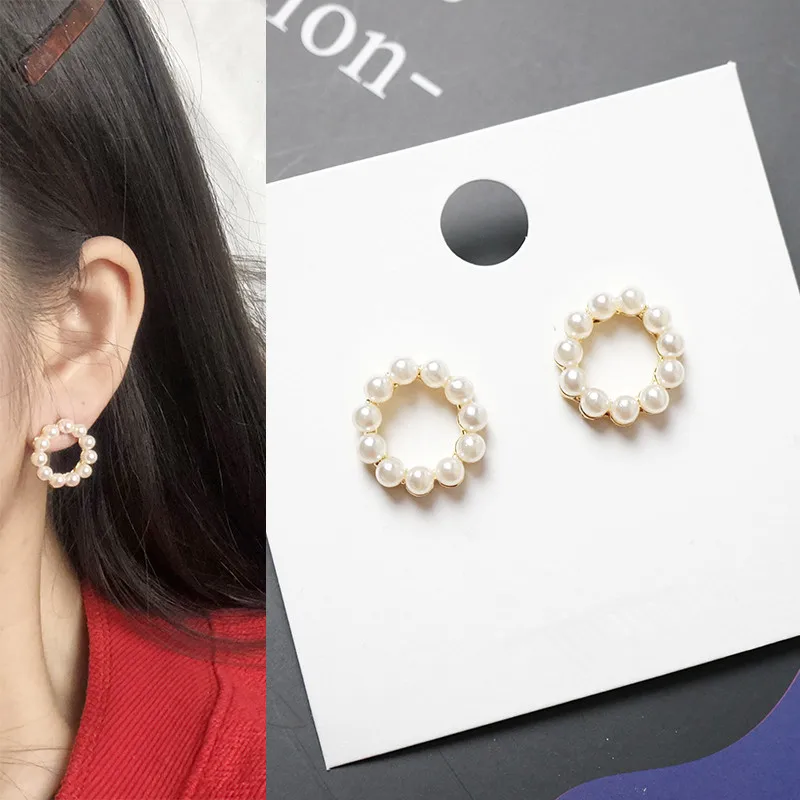 

Simple geometry girl pearl Pearls Earring Jewelry Women Wedding Bridal Gift Shell Drop Earrings Party Statement The new earrings