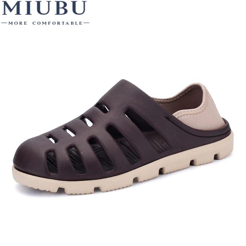 

MIUBU Men Summer Hole Beach Sandals Casual Shoes Men EVA Slippers Breathable Rubber Sandals Slip-On Sandalias Zapatillas Hombre