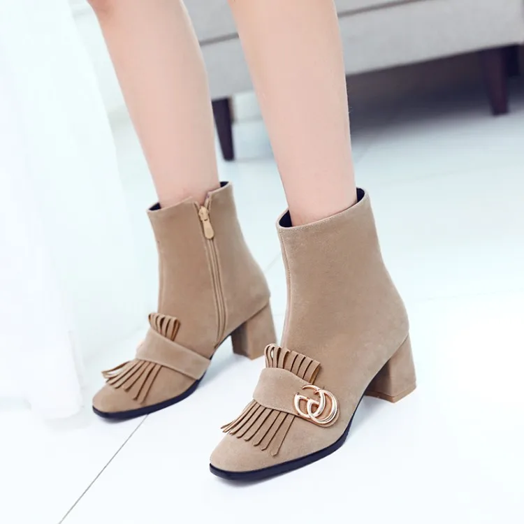

Big Size 11 12 13 14 15 16 17 18 19 Simple square head, thick heel, middle heel, metal buckle side zipper, trendy women's boots