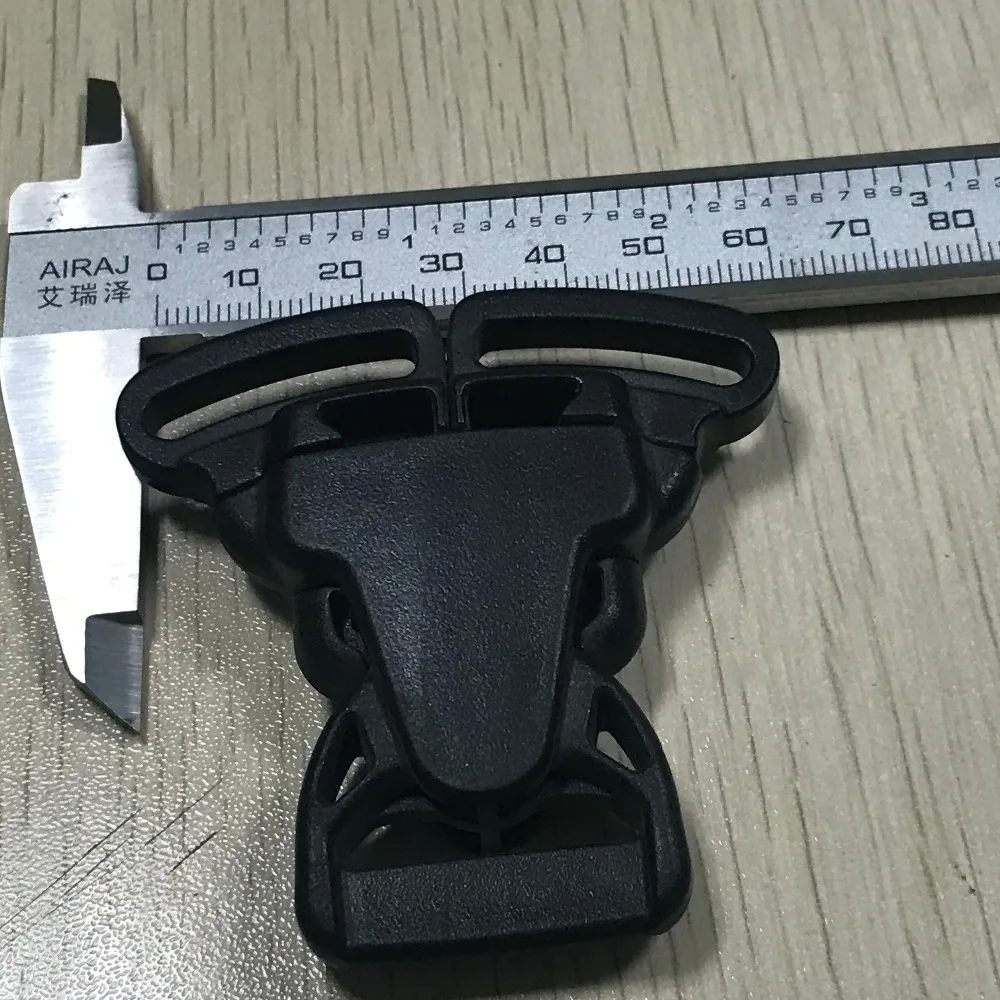 infant harness buckle