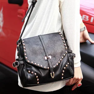 

ONEFULL vintage punk style shoulder bag women casual rivet messenger bags lady retro brand black leisure quality shoulder bags