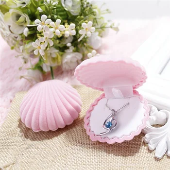 

200pcs Cute Candy Color Wedding Elegant Shell Shape Flocking Jewelry Box Pendant Ring Locket Case New wen6427