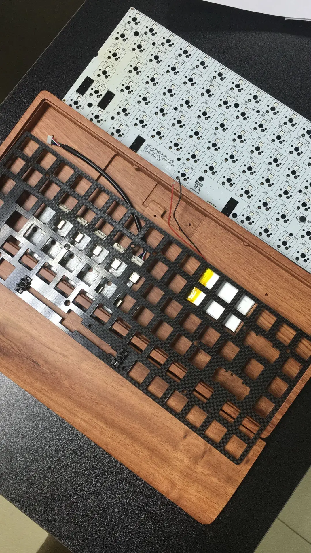  UPS GK84 mechanical keyboard KIT Bluetooth game keyboard Mini keyboard 84 kit hot swap PCB