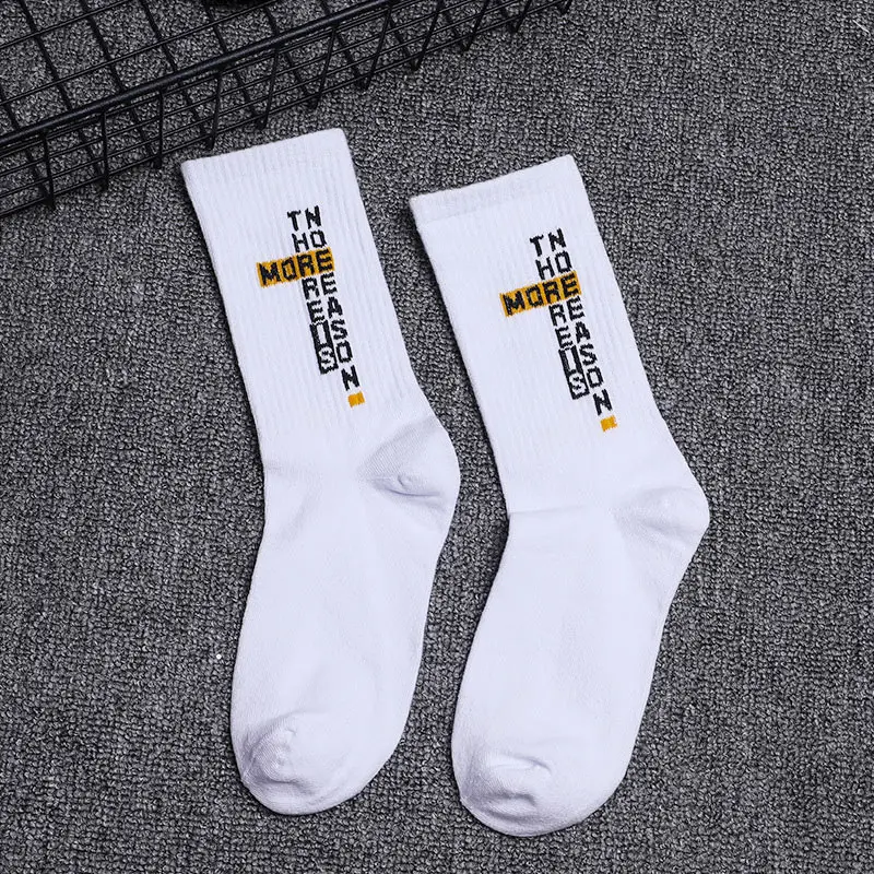 Personality Hip Hop Long Socks Men Street Skateboard Smile Letter Print Funny Mid Tube Socks Harajuku Cool Women Crew Socks (5)