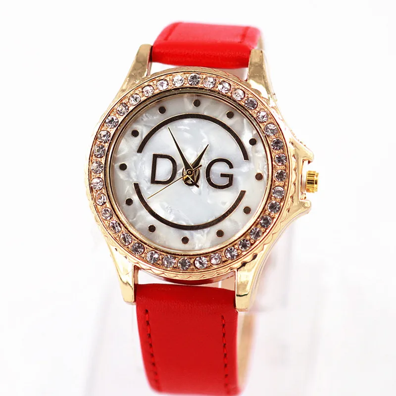 

New Design Fashion Ladies Watches Women Elegant Rhinestone Female Quartz Watch Gold Leather Strap clock Montre Femme Wrist Watch