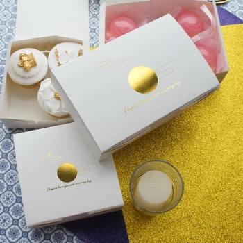 

10pcs gold moon cloud design cookie Macaron Chocolate Paper Box wedding Birthday Party Gifts Packaging Storage Boxes