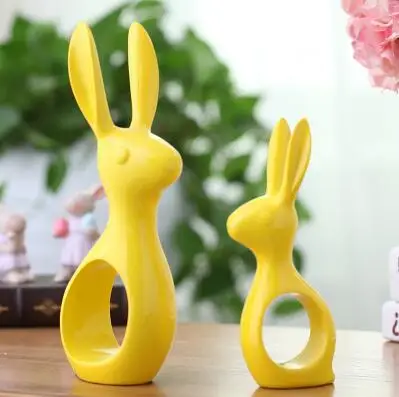Kopen Geel keramische konijn liefhebbers interieur ambachten kamer decoratie handwerk ornament porselein beeldjes bruiloft decoratie