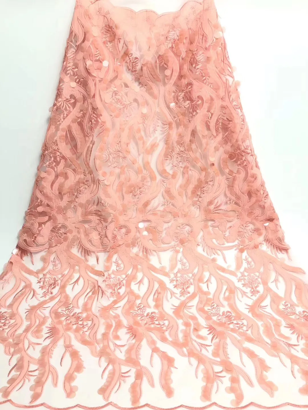 

Beautifical nigerian lace fabrics 2019 Top sale big sequins net lace fabric for wedding beautiful embroidery lace fabric ML1N811
