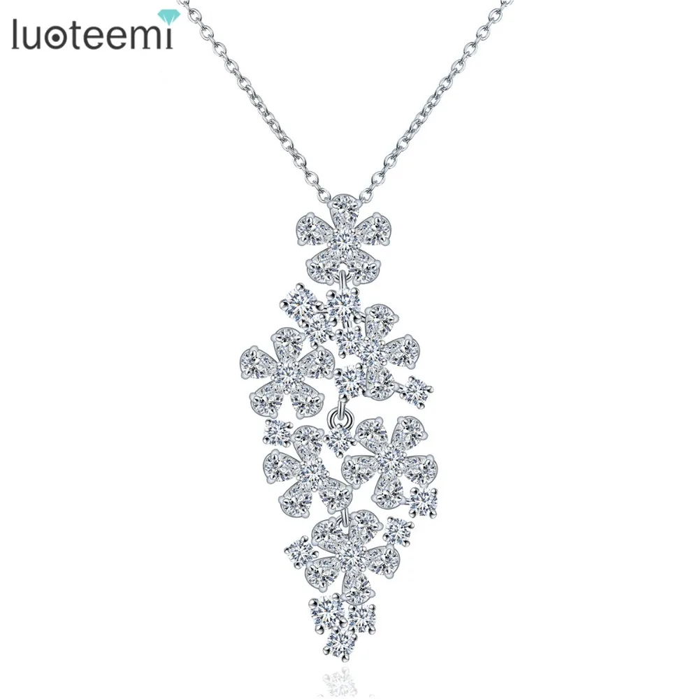 LUOTEEMI New Trendy White Gold Plating Sparkling Pure Clear Zircon Romantic Flower Shaped Statement Pendant Necklace