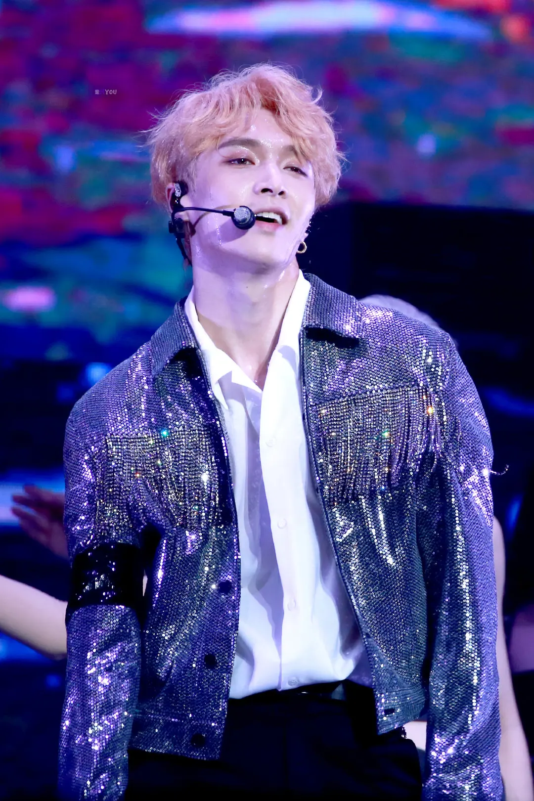 主题:汗水散发出钻石光芒(莲)[46]收藏该帖已收藏