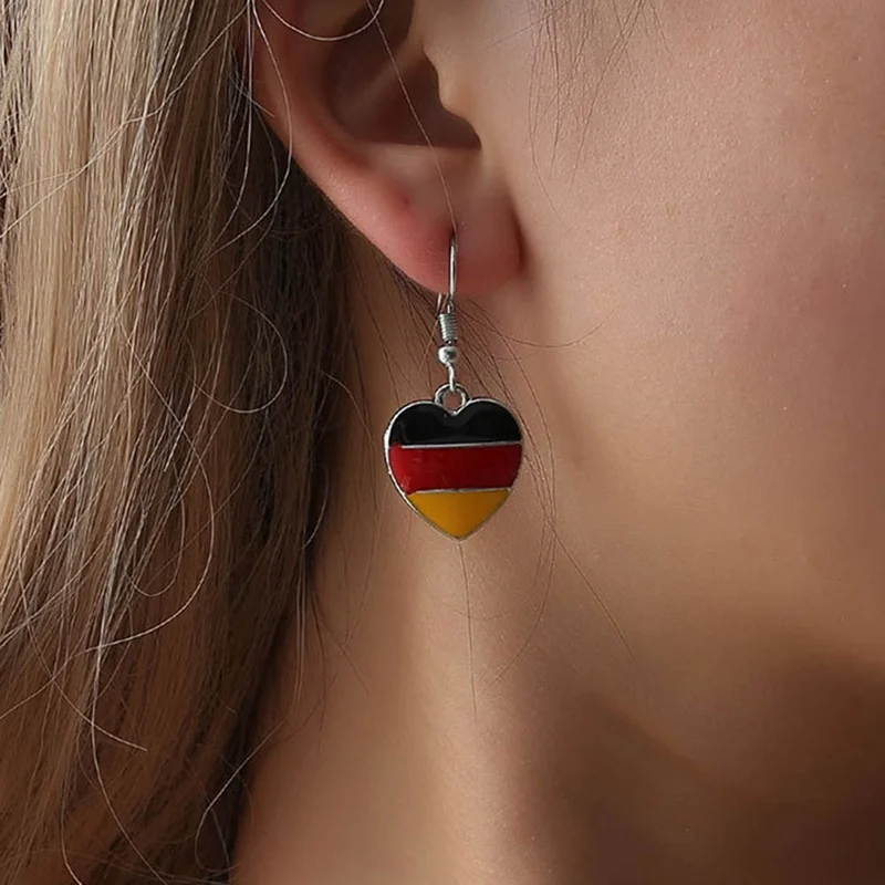 

Korean New Fashion Color Dripping Oil Love Earrings Temperament Lovely Heart Shaped All Kinds Of Ear Studs Peach Earrings