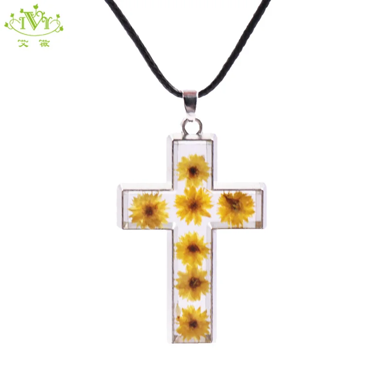 

Real Flower Embedded inside resin pendant jewelry yellow nature dry flower Necklace for woma