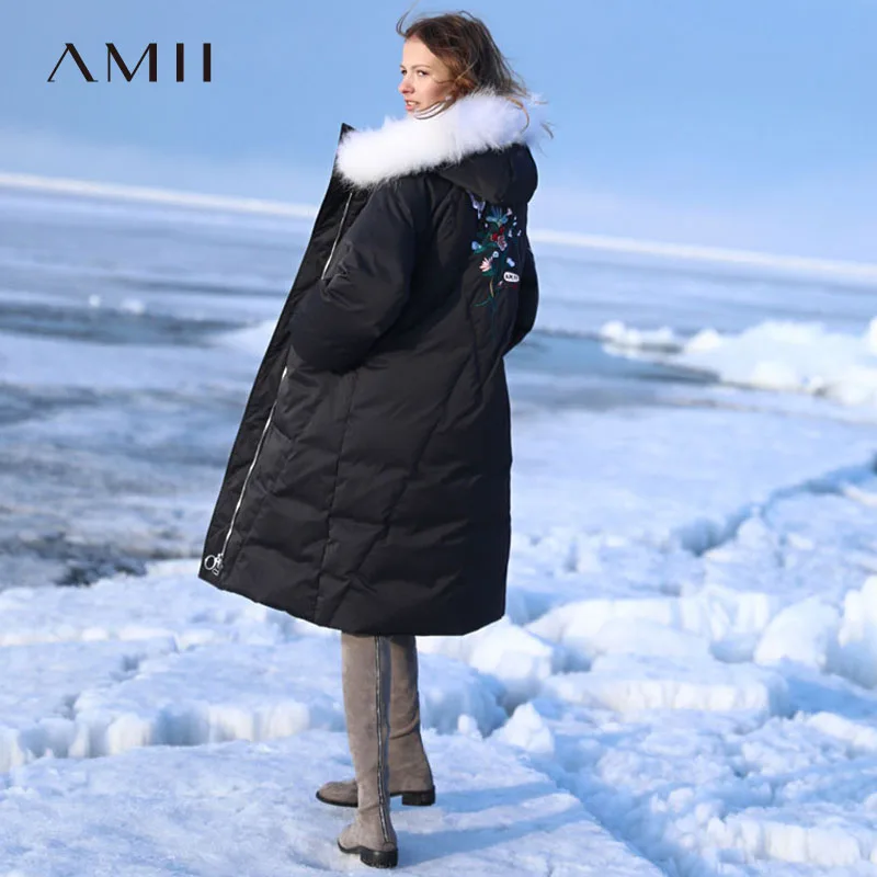 

Amii Minimalist 90% Down Jacket Women Winter 2018 Causal Fashion Embroidery Pockets Fur Hooded Down Coat Puffer Jacket