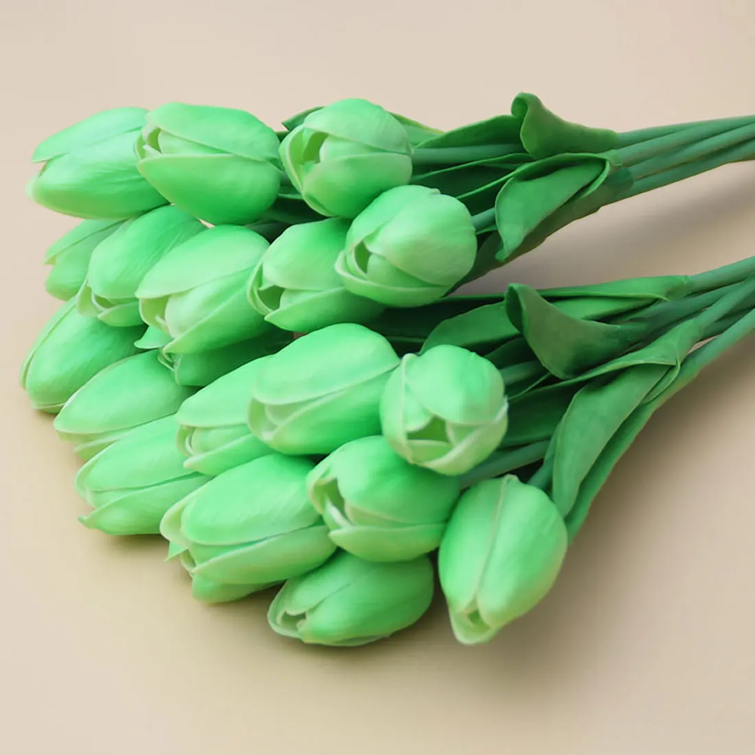 Искусственные шелковые цветы из ПУ тюльпана, свадебные цветы, букет из искусственного шелка, вечерние украшения для дома - Цвет: Green