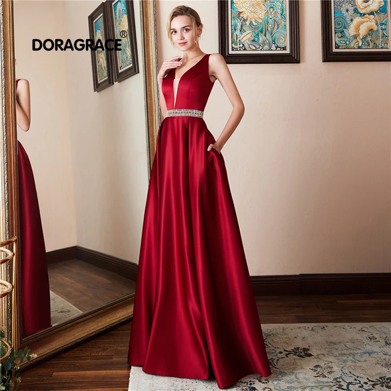 

Doragrace robe de soiree V-Neck Sleeveless Backless Burgundy Satin Long Evening Dresses Beaded Prom Gowns